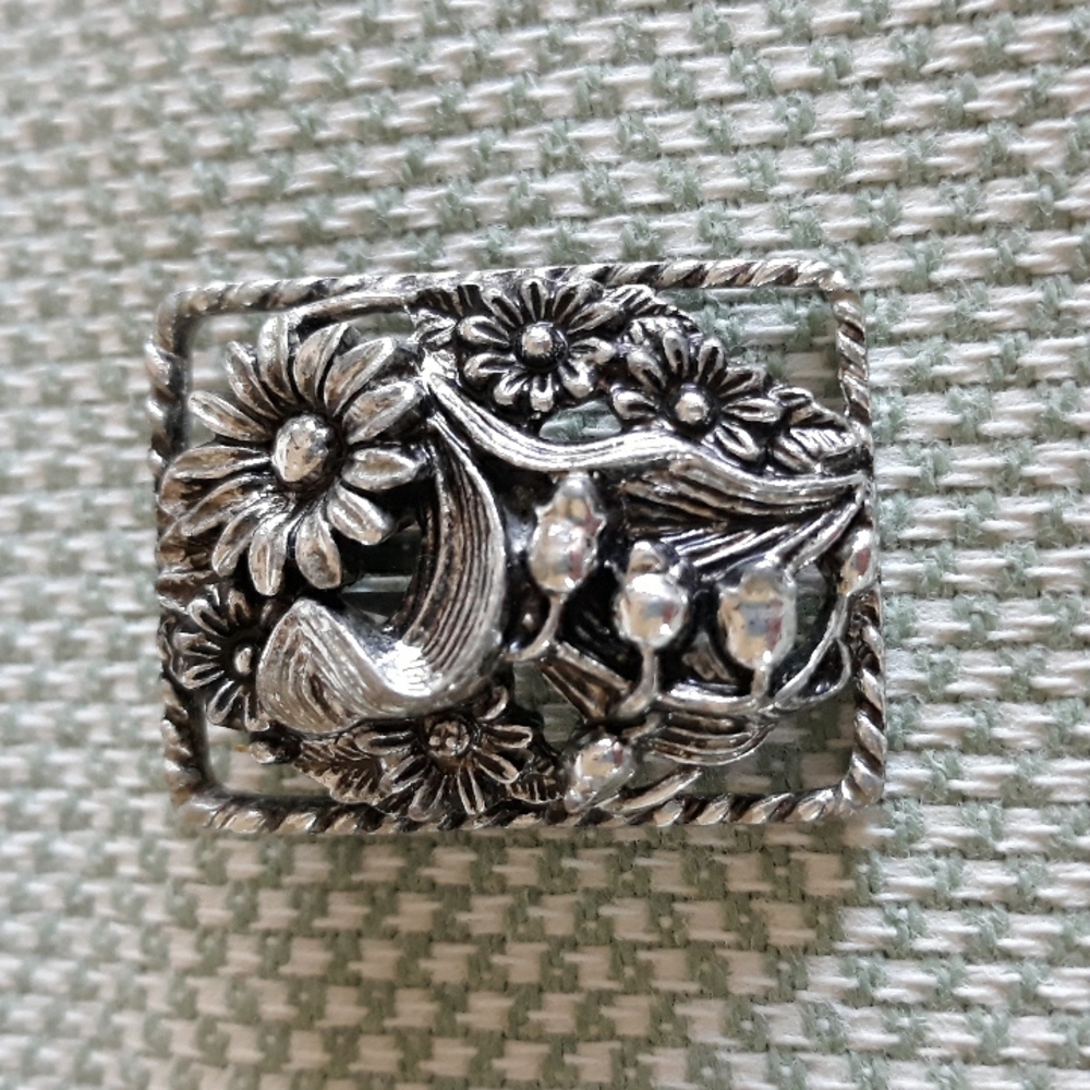 Sarah Coventry floral silver-tone clip earrings
